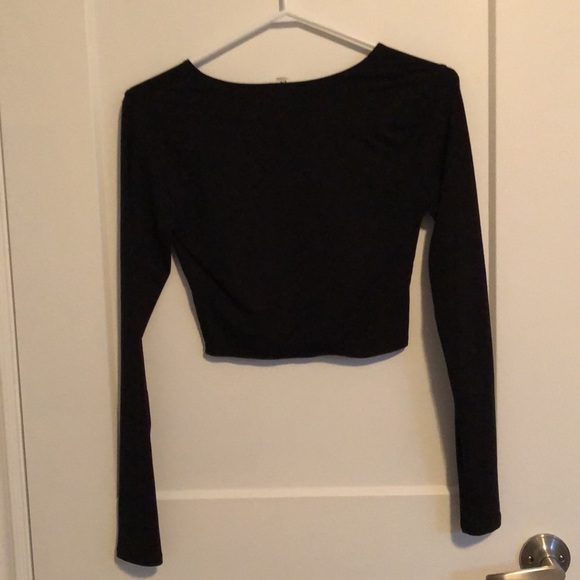 4/25$ Garage crop top - Picture 4 of 5